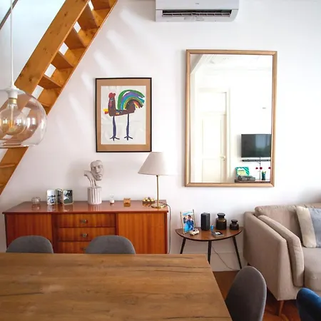 Acogedor Apartamento Con Atico En * Lisboa